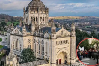 France Deploys 70,000 Officers as Louvre Shuts for Protests 2026